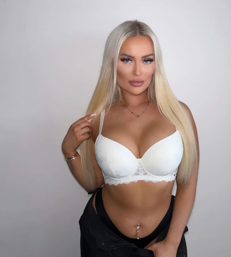Lauren in wit