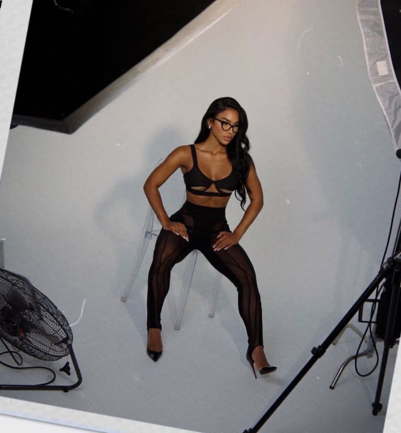 Virginia in lingerie