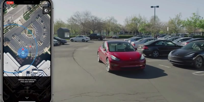 Tesla Summon mode in parkeerplaats