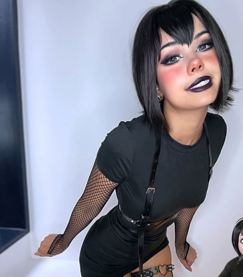 Nikkin in anime cosplay