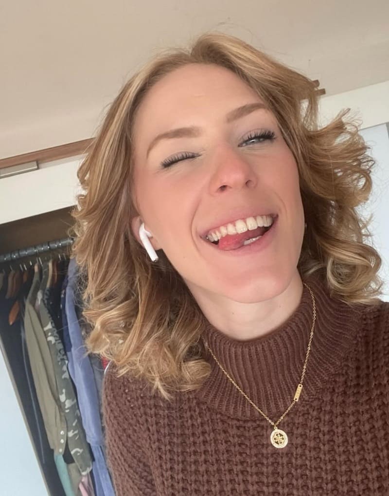 Babe neemt selfie