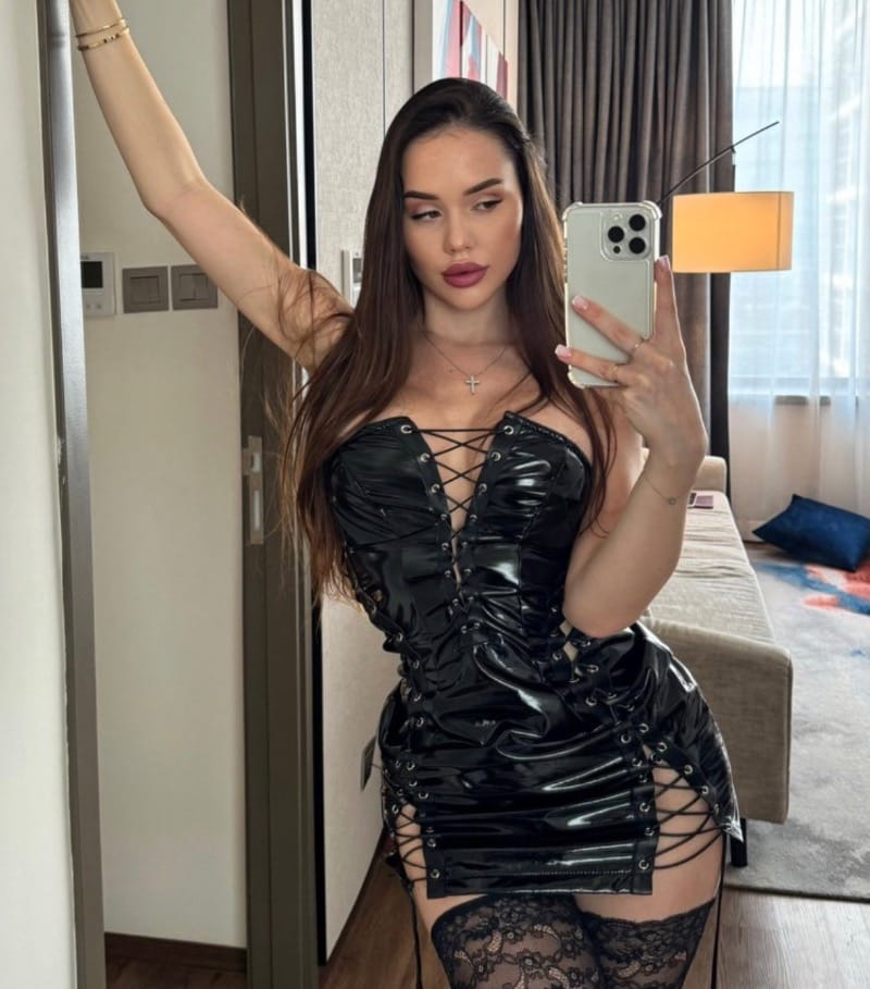 Anastasia in sexy lingerie