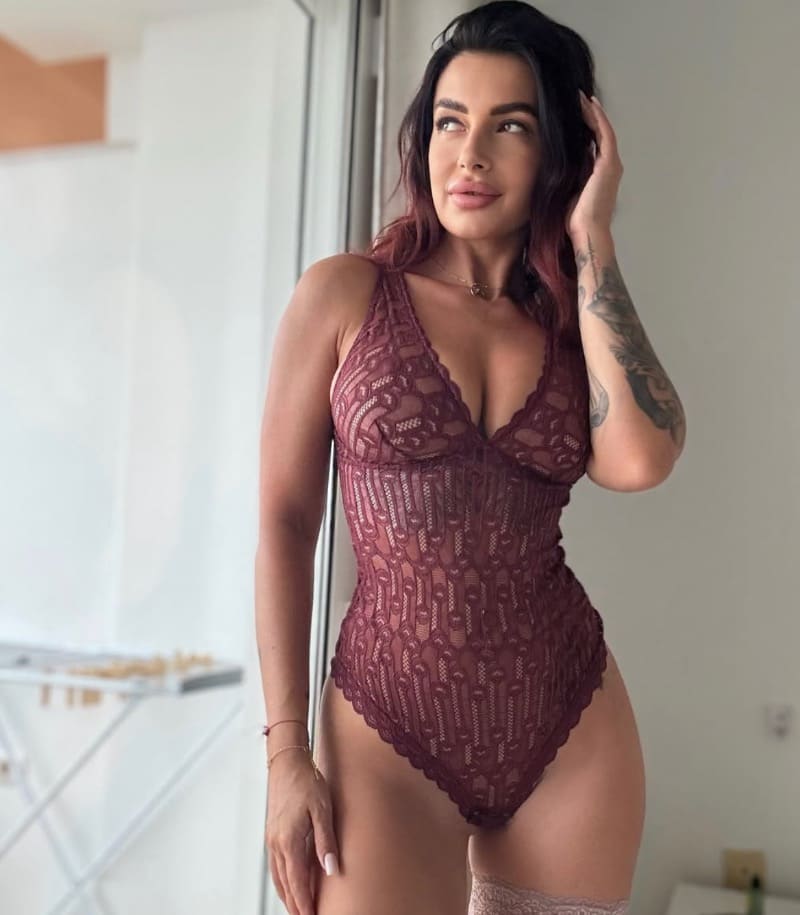 Sexy dame in lingerie