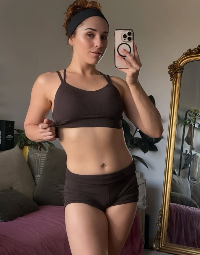 Dame in sexy bruin