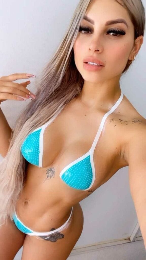 Alexaaa Narvaez liebt knappe Bikinis