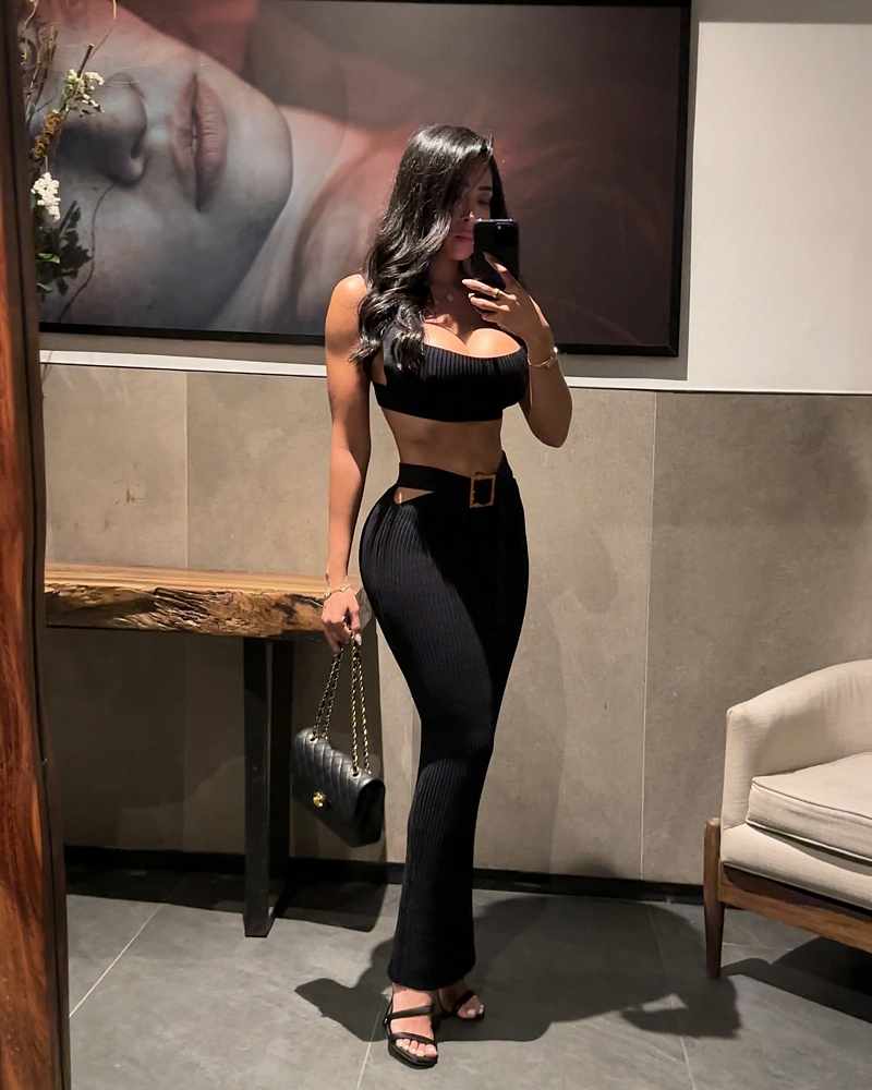 Thalia Garcia Moran im sportlichen figurbetonten Outfit