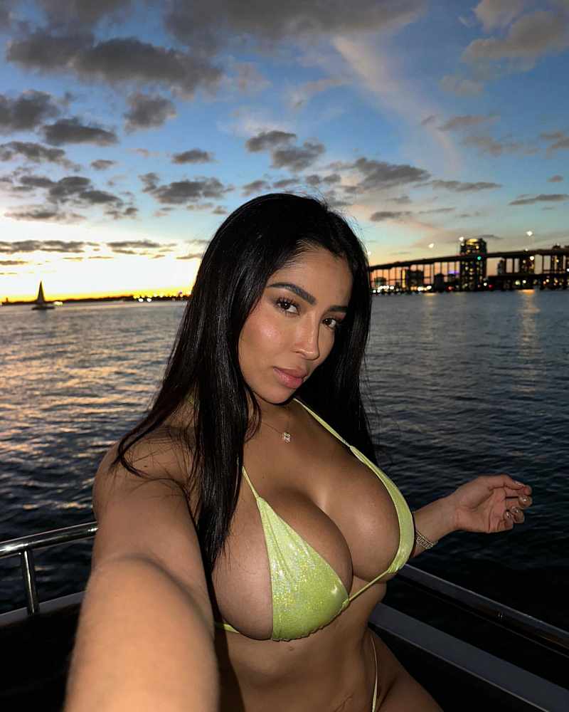 Thalia Garcia Moran zeigt euch den Sonnenuntergang und ihre Hügel