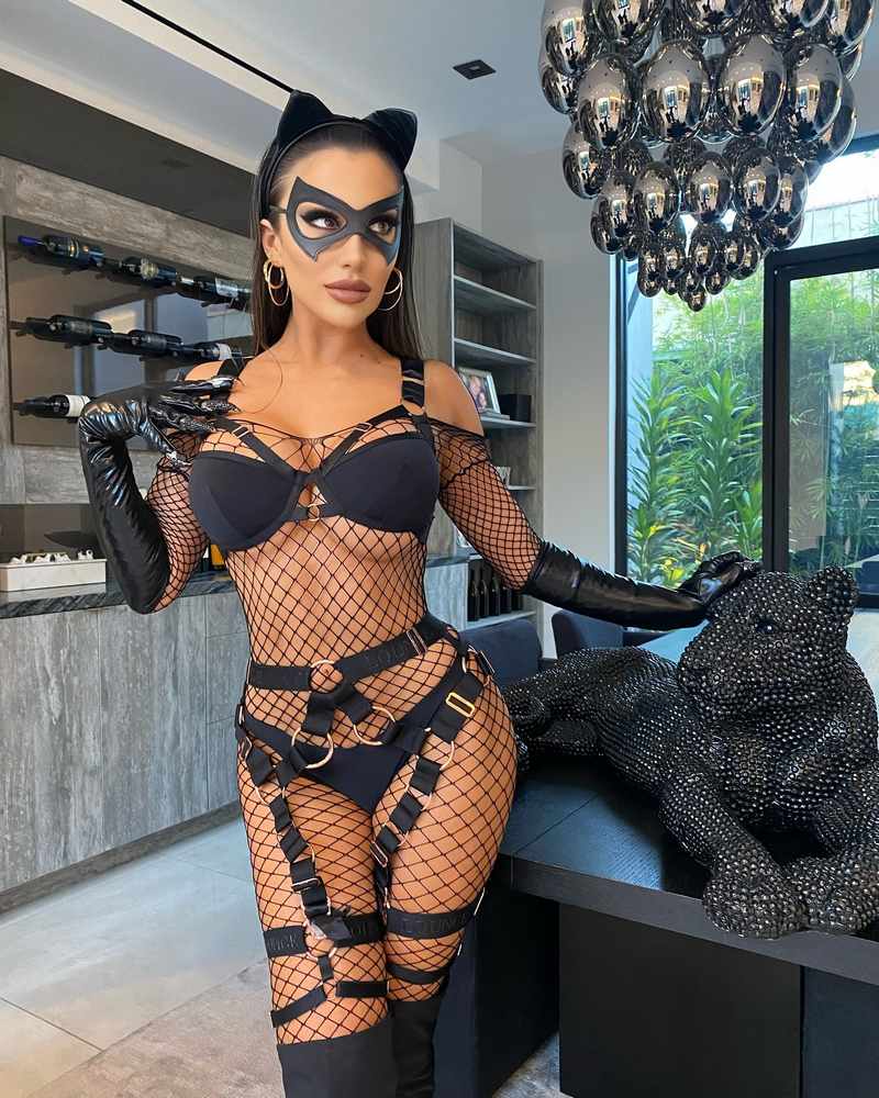 Lauren Blake ist eine heiße Naschkatze