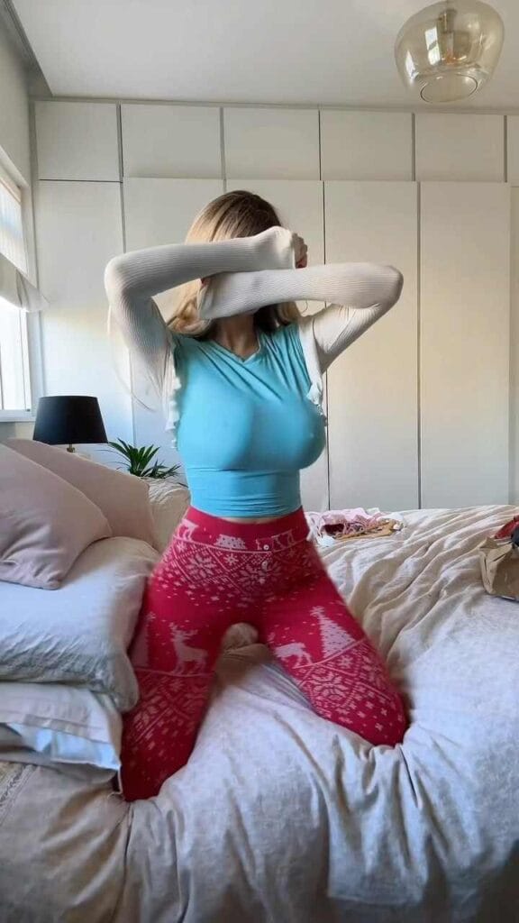 Katie große Brüste kleine Nippel