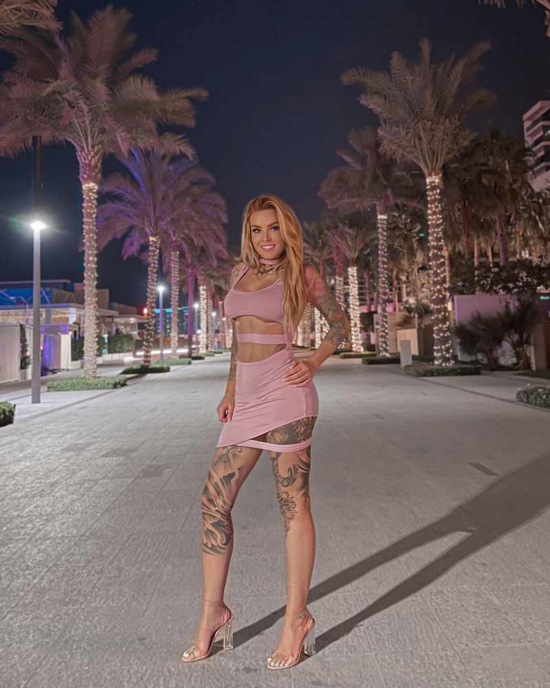 Lexy Roxx mega sexy im Abendkleid