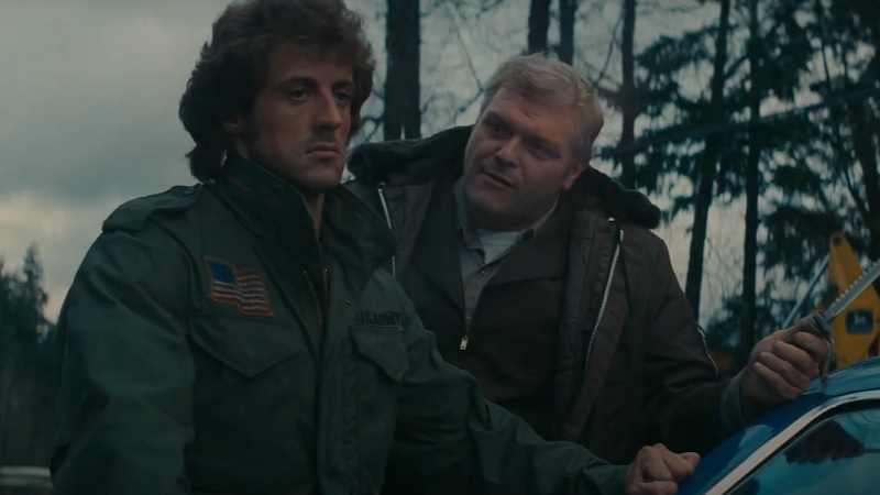 Rambo wird vom Sheriff festgehalten