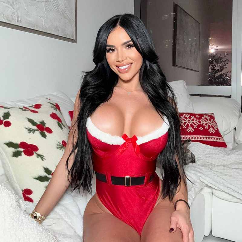 Desiree Desire ist die sexy Weihnachtsfrau