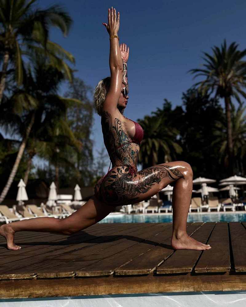 Lina Melon hat den perfekten Yoga-Körper