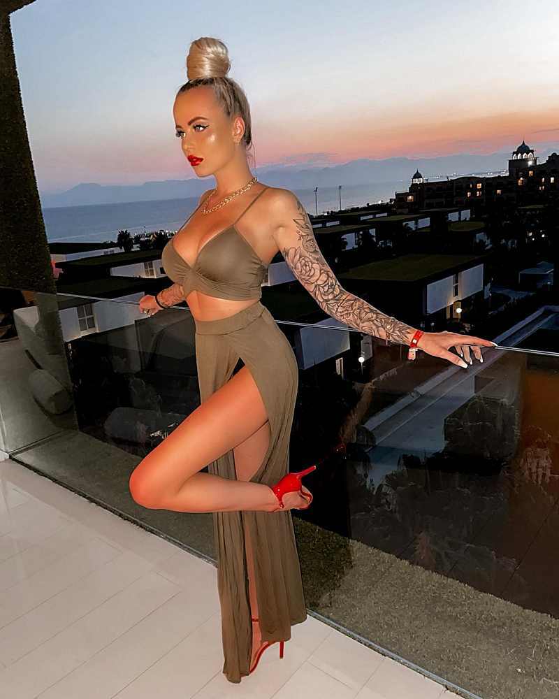 Jade Britani als blonde Pornolady