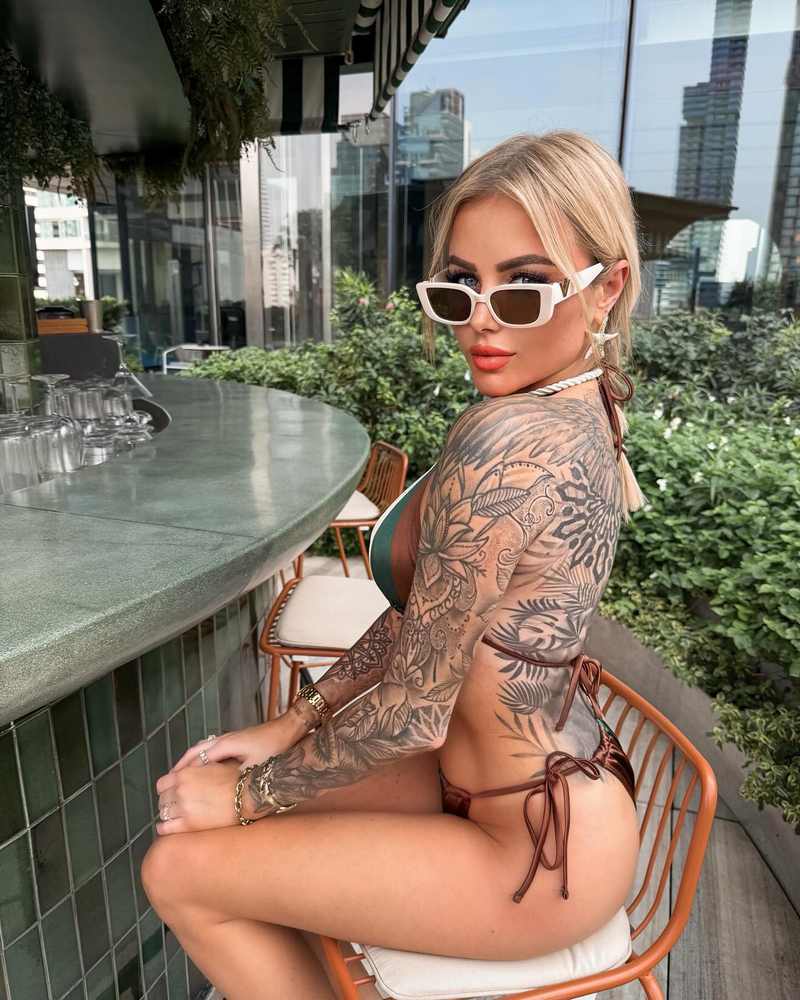 Jade Britani sieht mega heiß aus in Bangkok