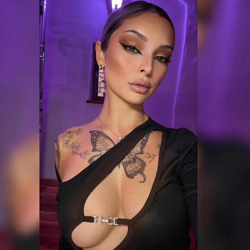 Leonie mega hot mit speziellem Top