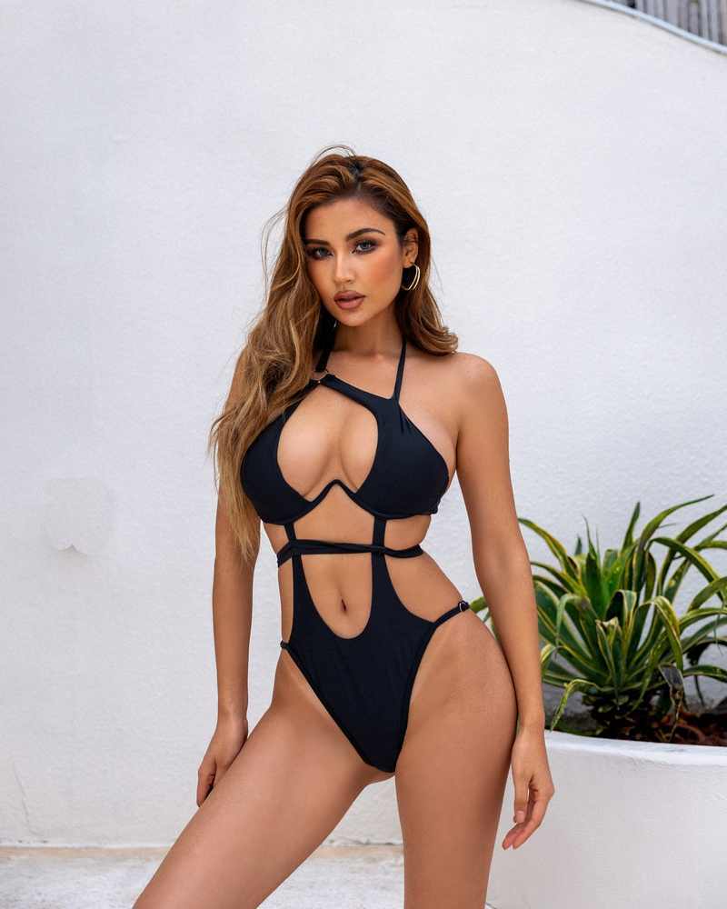 Paris Turner hat sich für ein erotisches Outfit entschieden