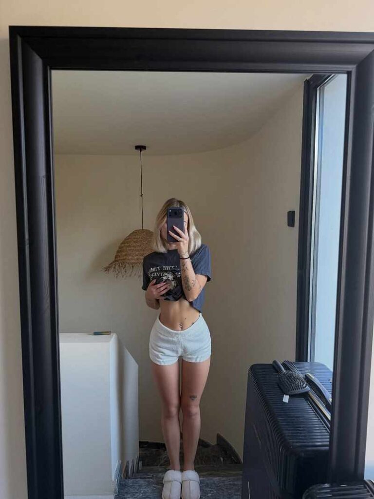 Lini Klein und ihre makellose Figur in Hotpants