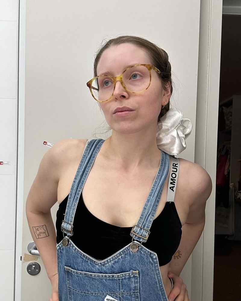 Jessie Cave sexy mit Latzhose