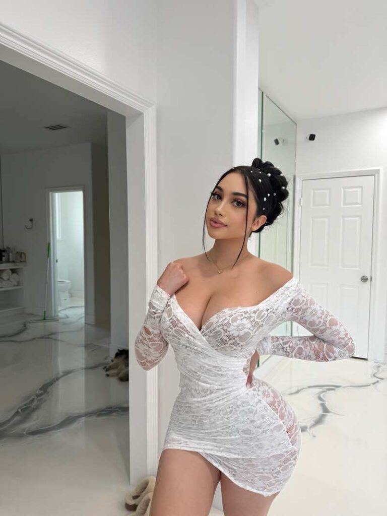 Jailyne Ojeda Ochoa sieht in diesem Kleid extrem sexy aus