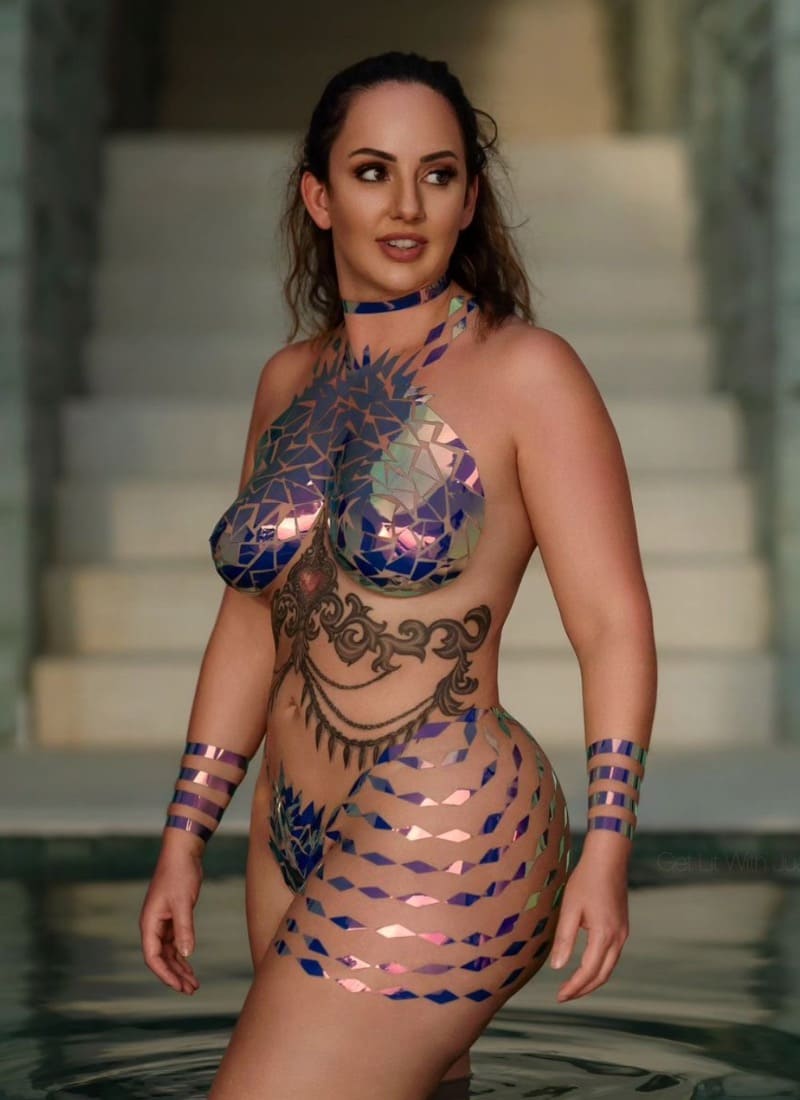Theresa body paint