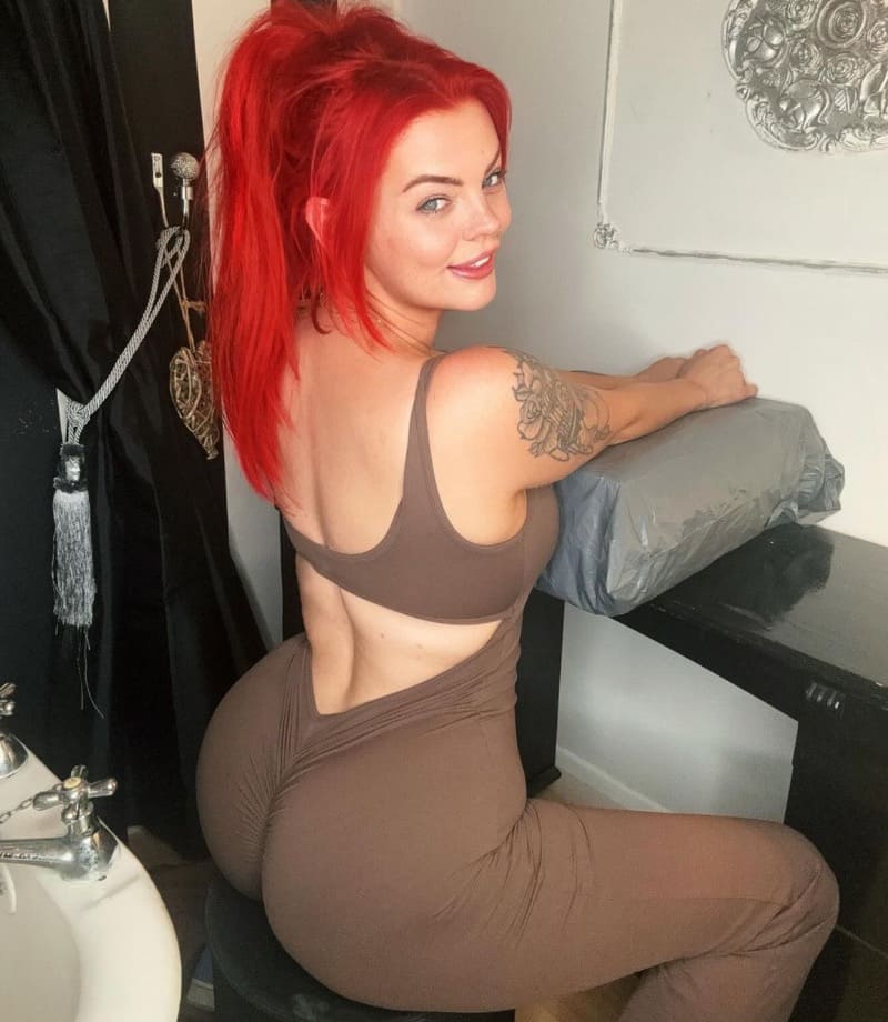 Rebecca in brown