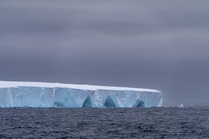 Iceberg A23a in water 