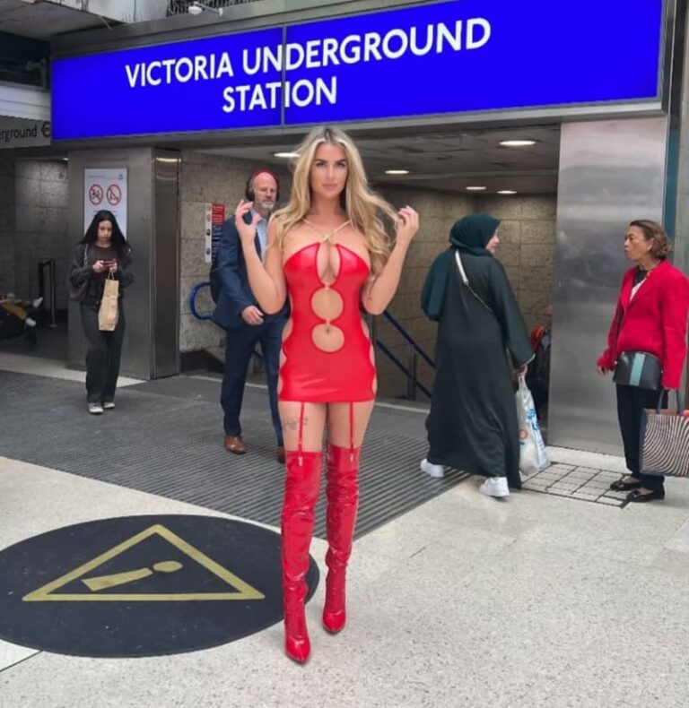 Cassie Bale, "The Train Lady" Flashes Random People By wearing sexy