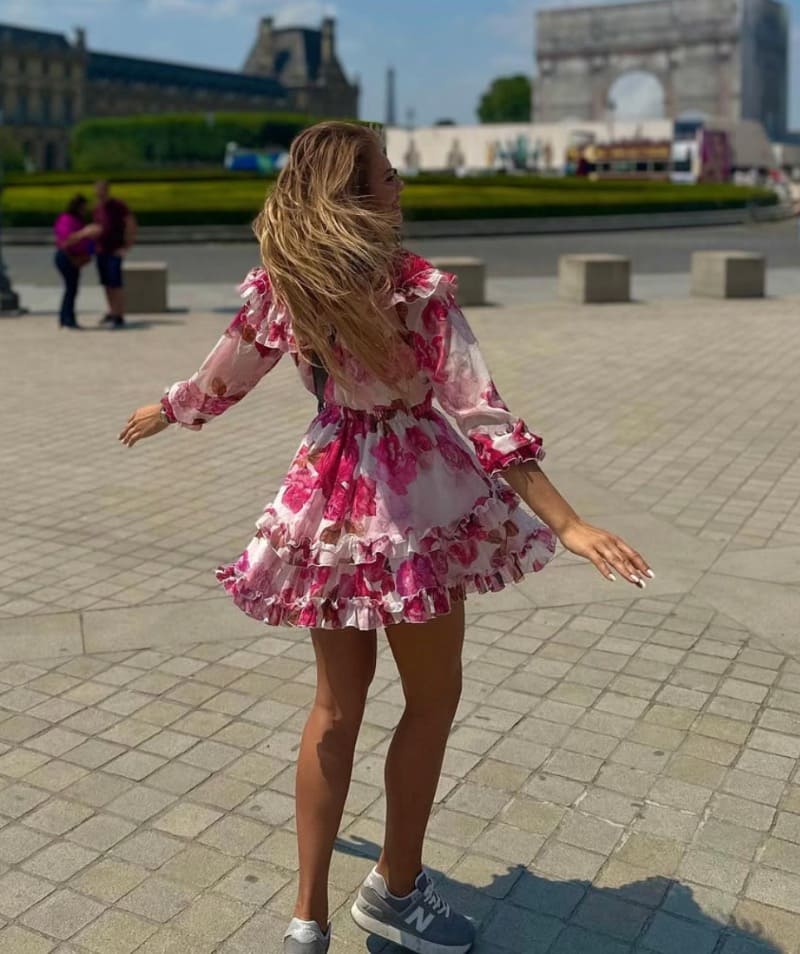Weronika in sexy dress outside