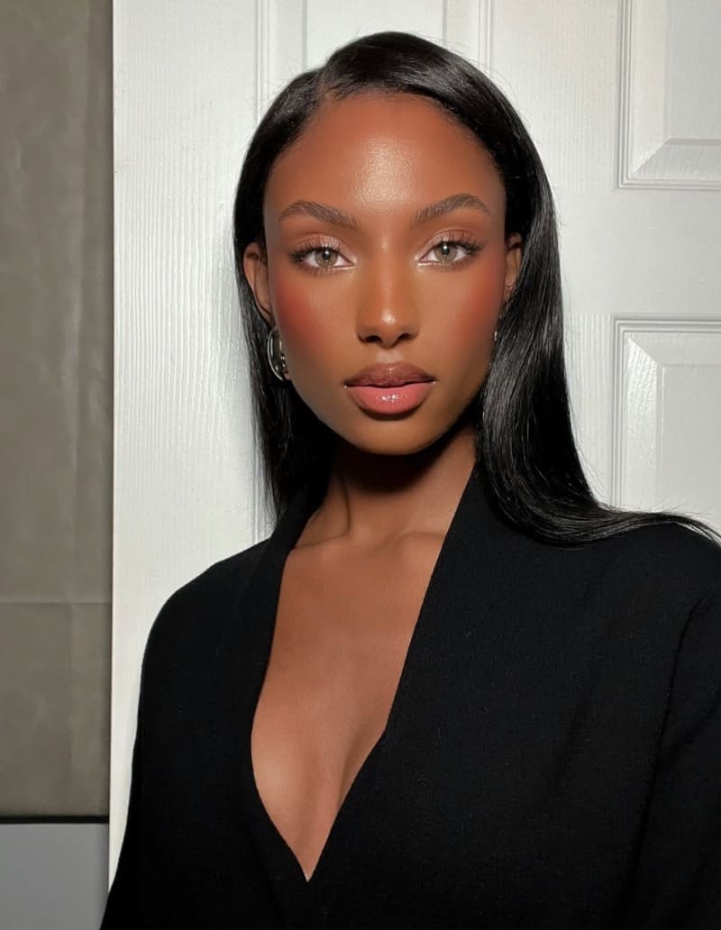 Babe in black outfit