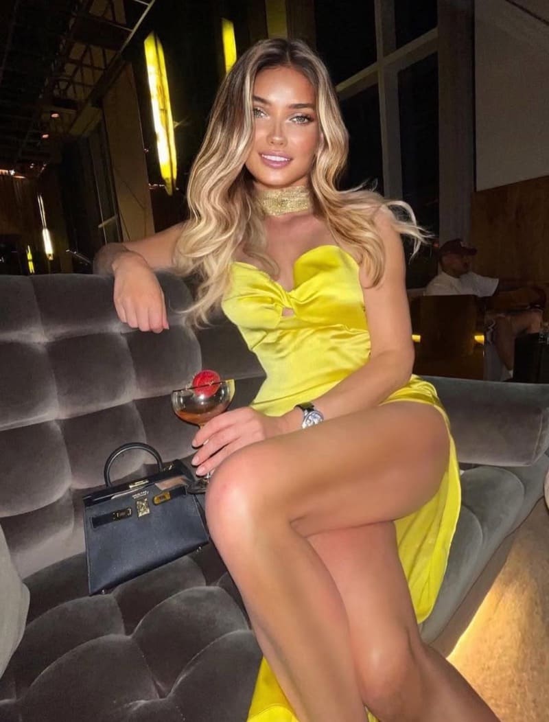 Kate in yellow dress