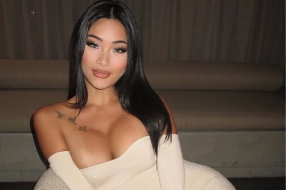 Martina in shoulderless dress FT