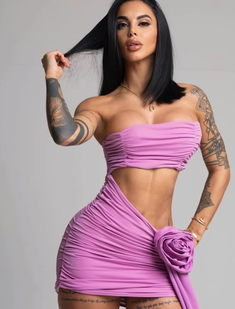 Babe in sexy pink dress