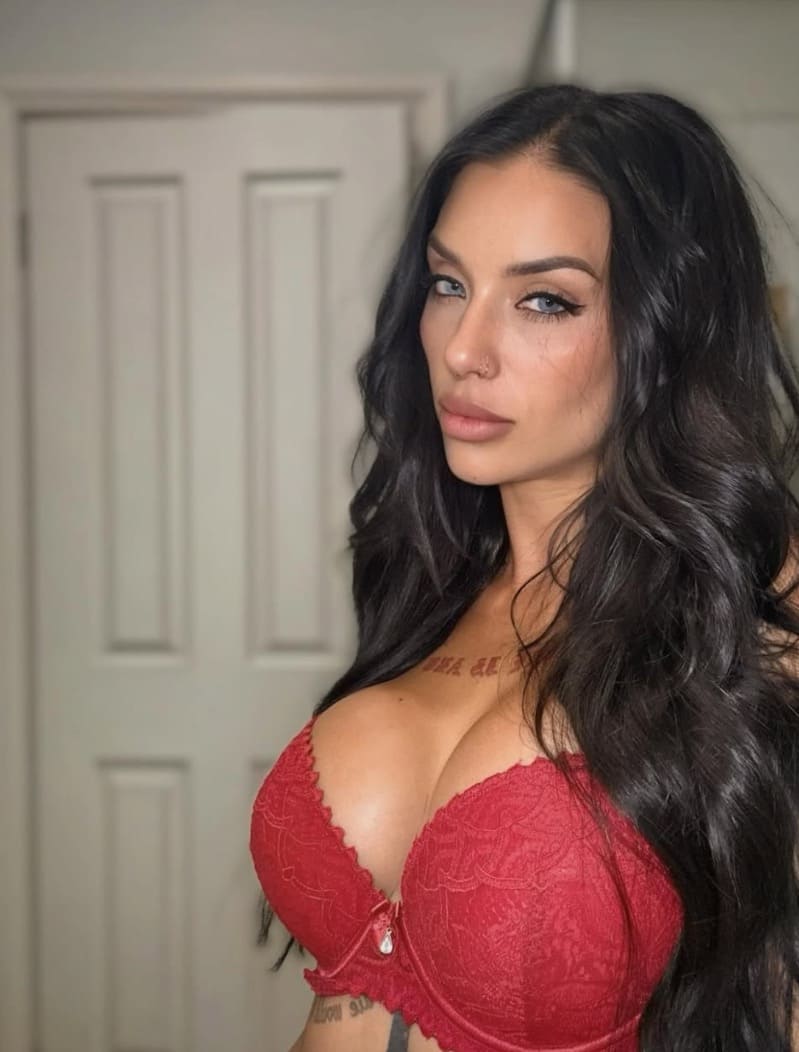 Babe with big tits in red lingerie