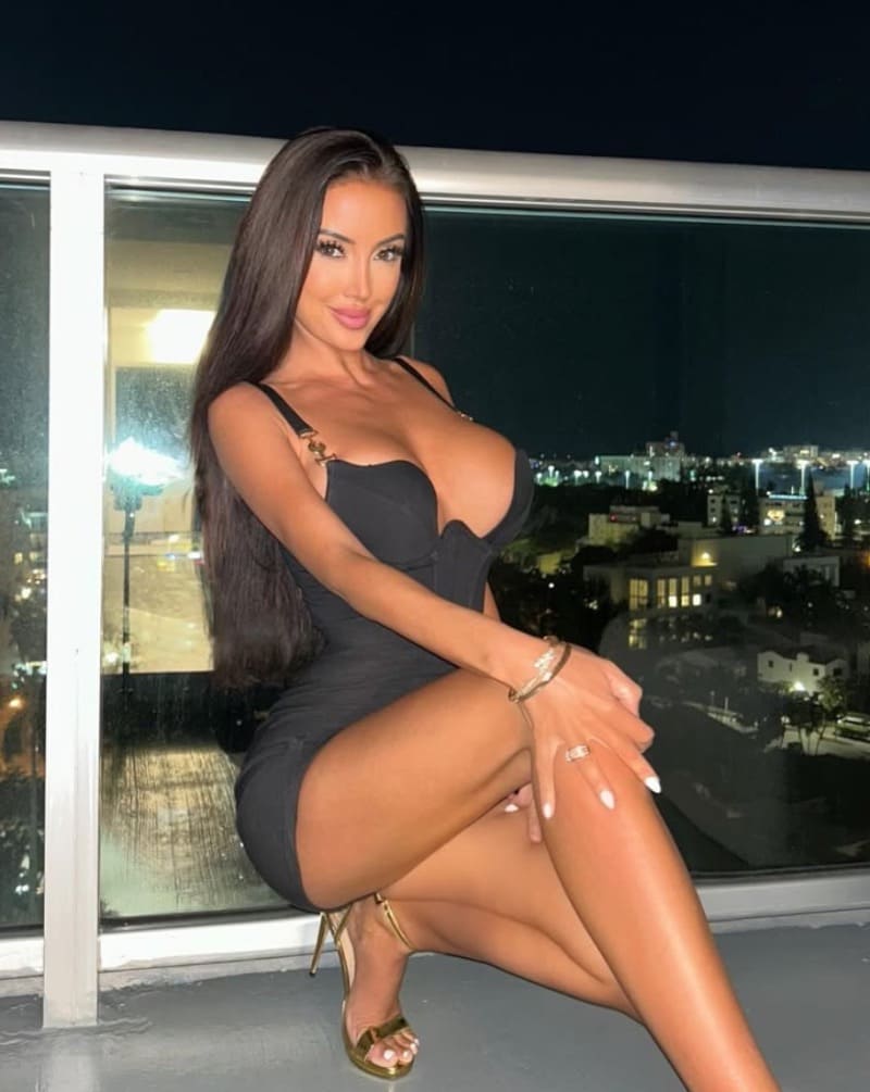 Babe in black dress