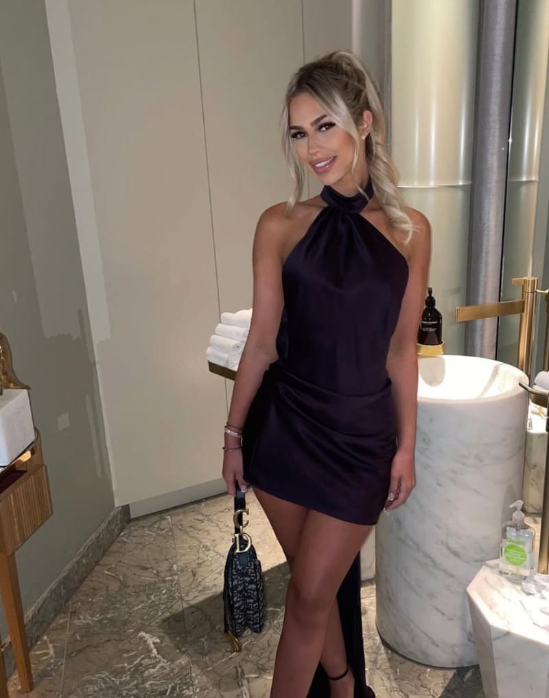 Babe in short dress