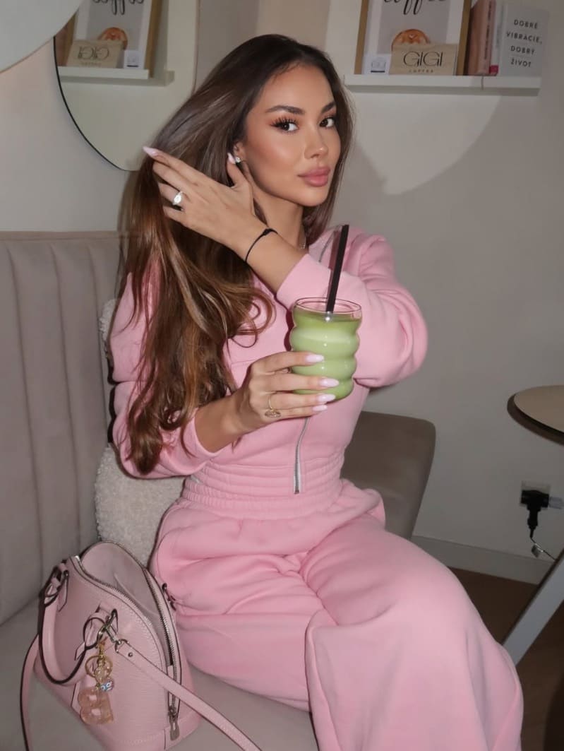 Babe in pink outfit