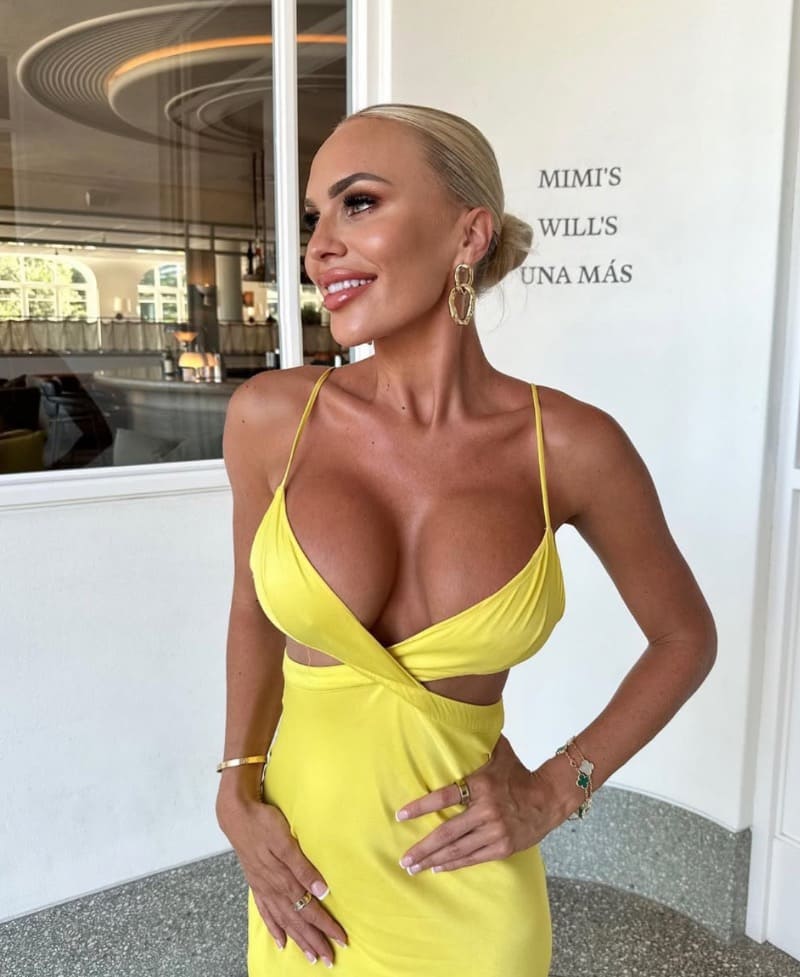 Maddison in sexy yellow skirt