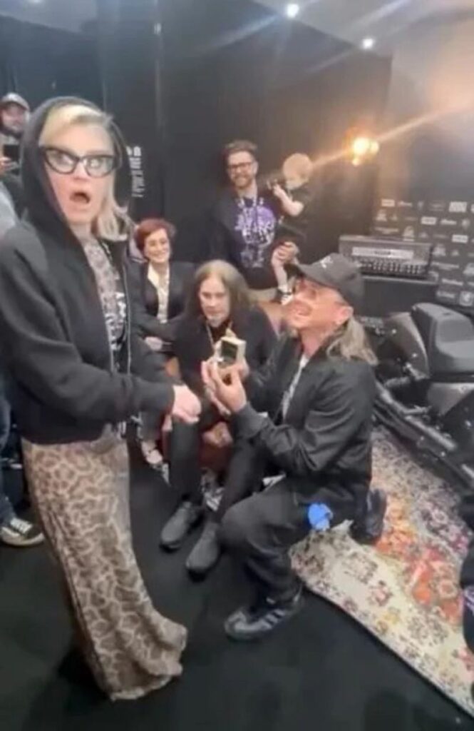 Kelly gets proposed to