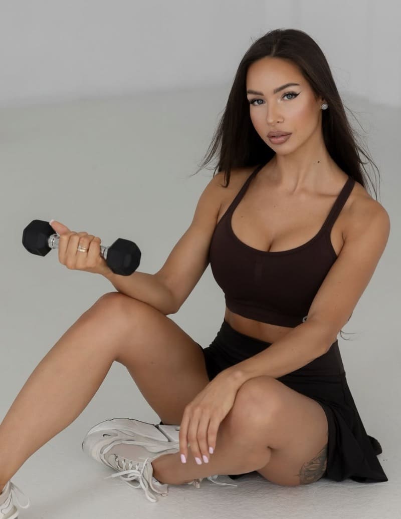 Hot brunette working out