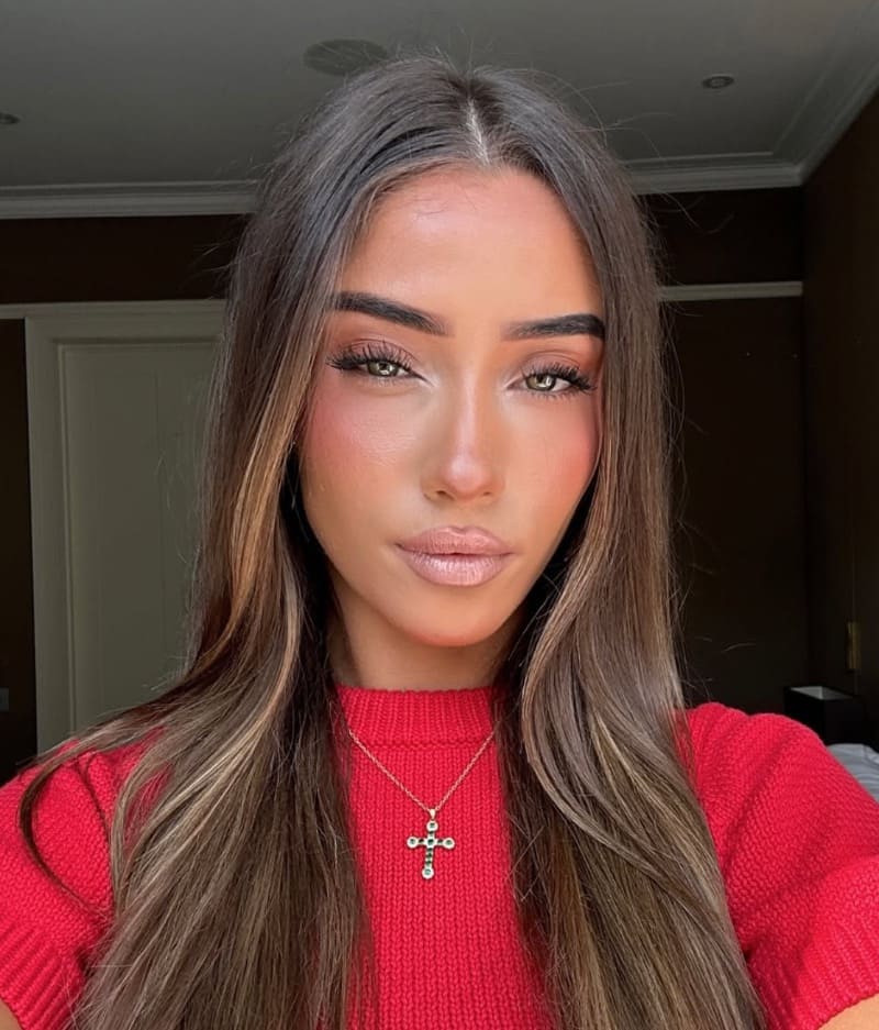Clara in red top 