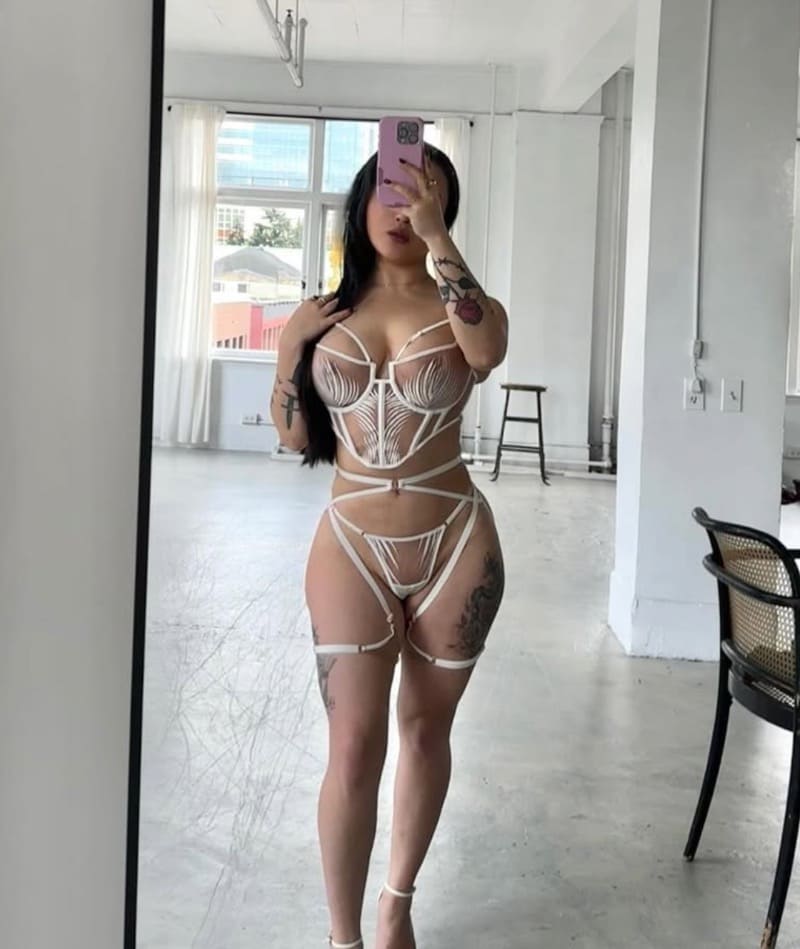 Babe in sexy lingerie