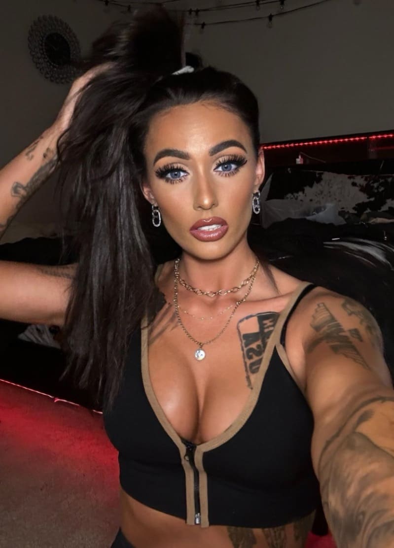 Sexy woman with big tits