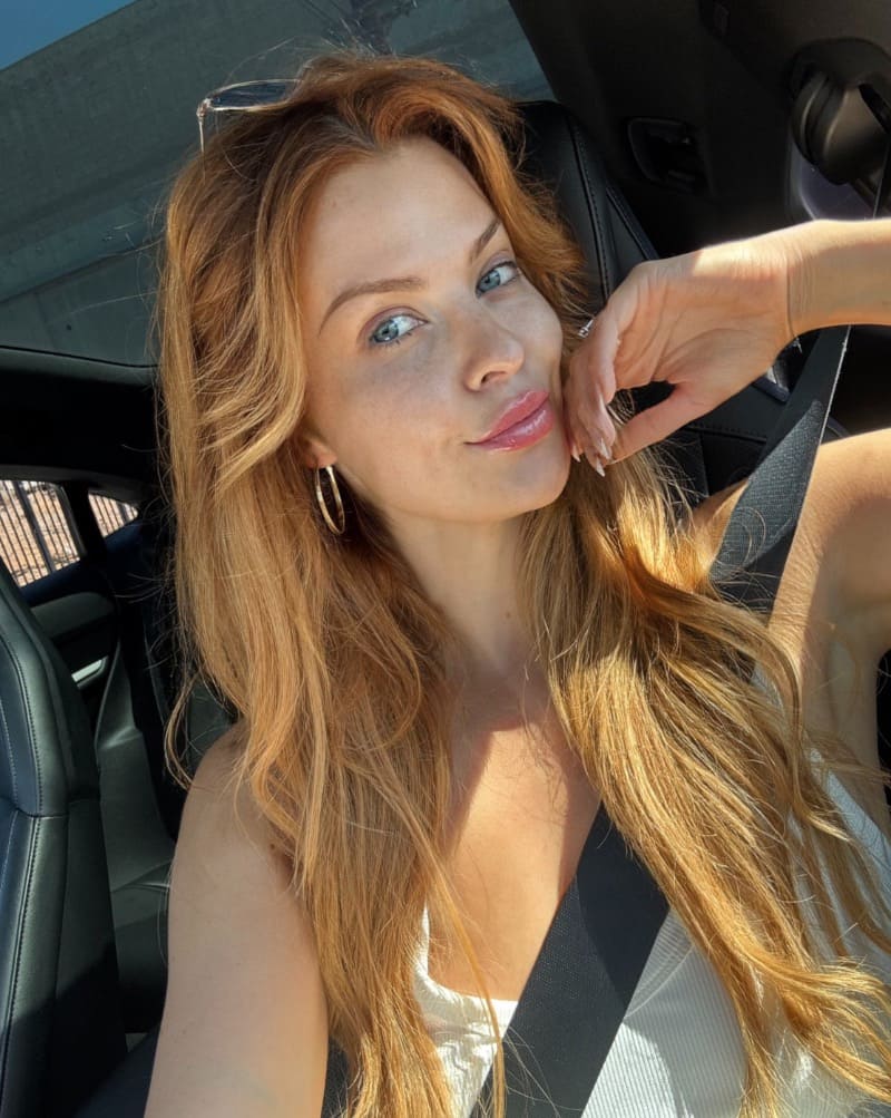 Elly in sexy top