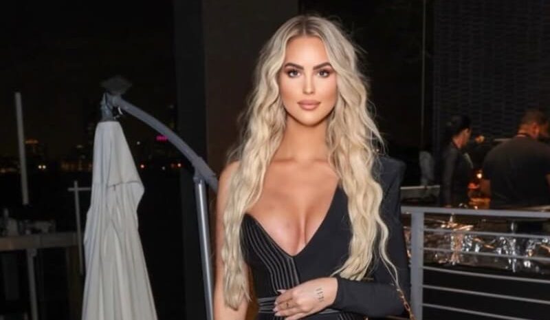 Hannah in sexy black outfit