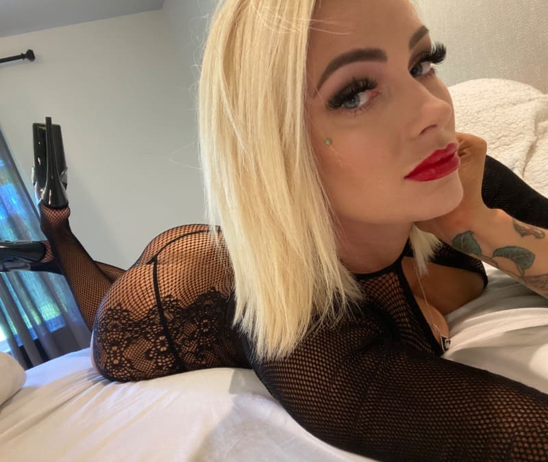 Lorin in sexy black outfit