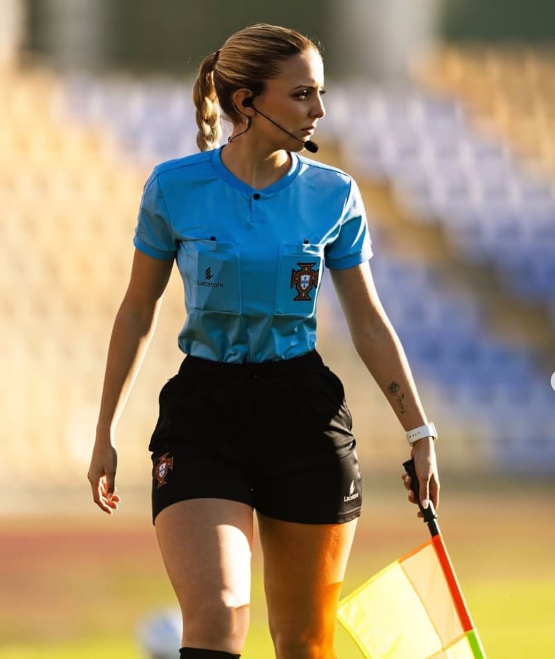 Sexy soccer babe