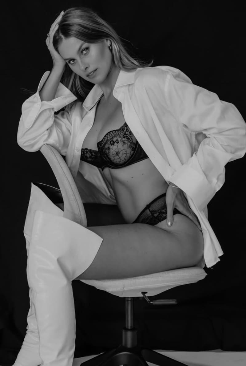 Natalie in black lingerie