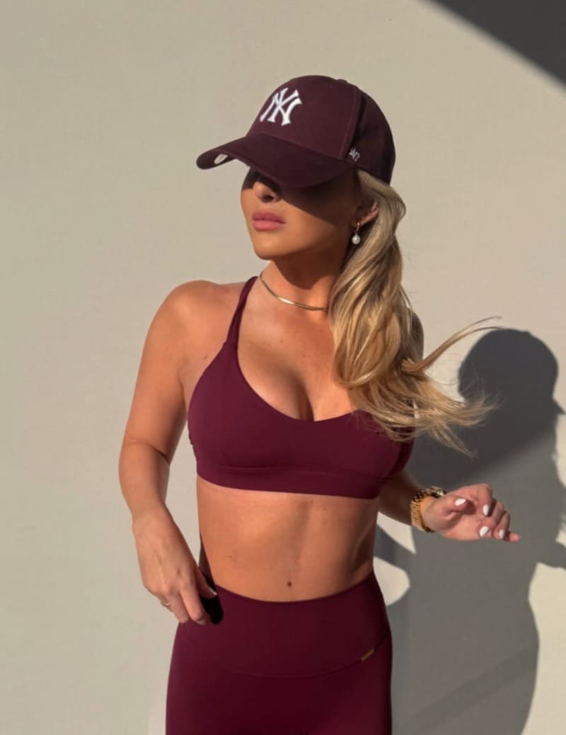 Carla shows off big tits in tight bra