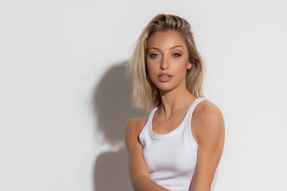 Valentina in sexy white top